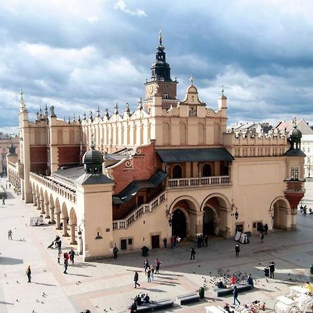 Pod Słońcem - Rynek Główny Cracóvia Exterior foto