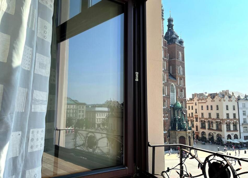 Pod Słońcem - Rynek Główny Cracóvia Exterior foto